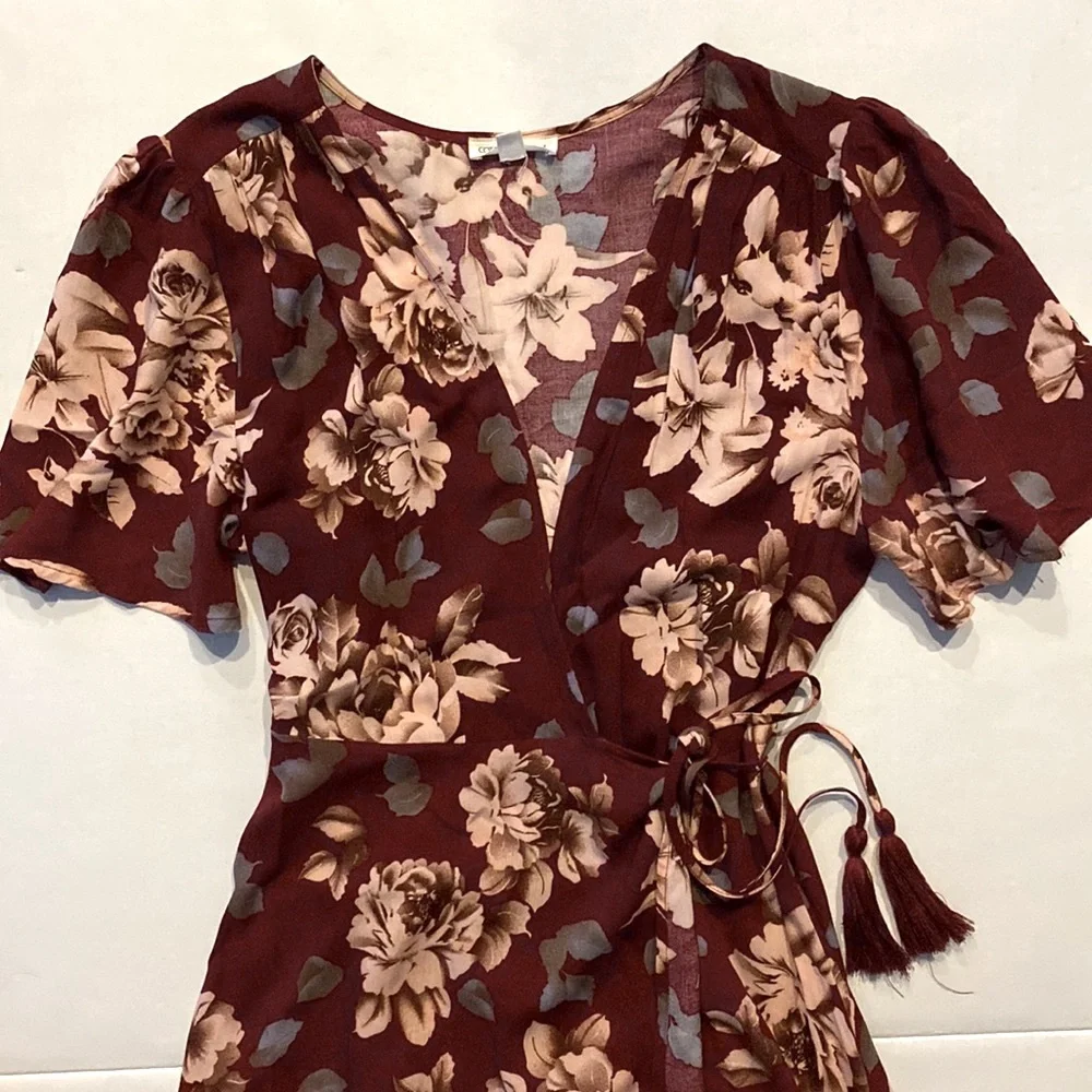 Cotton Candy Red and Pink V-Neck Sundress - Picture 5 of 7